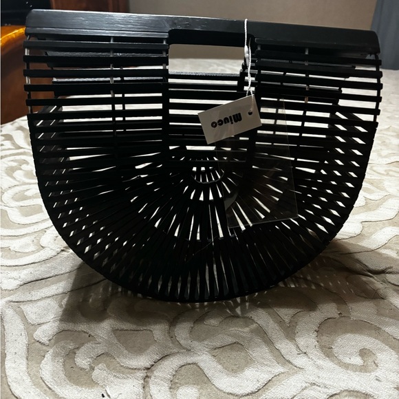 Purse - Picture 3 of 4